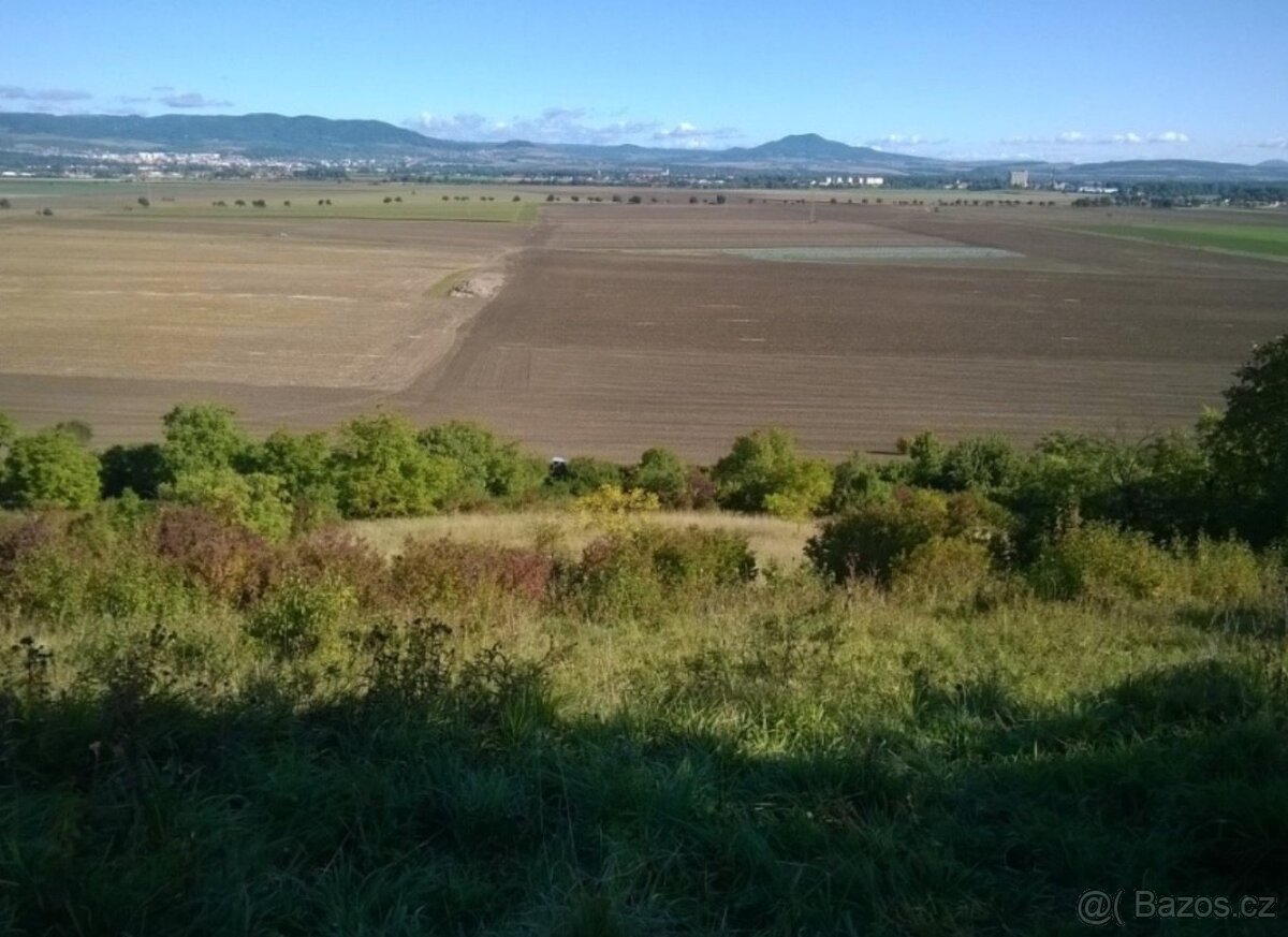 Prodej pole 13.676  m², Keblice, ev.č. 00107