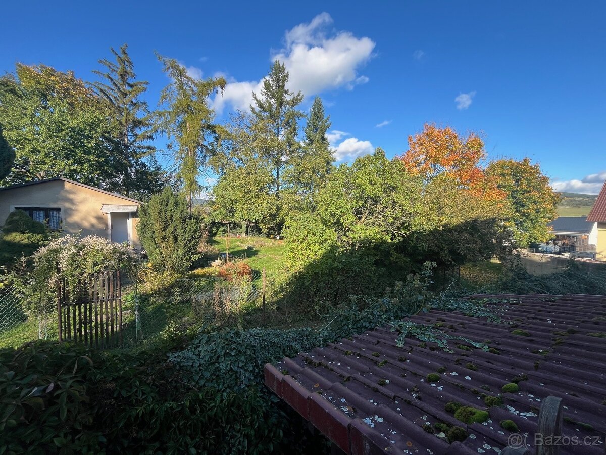 Prodej stavebního pozemku 1010 m²  Litochovice nad Labem