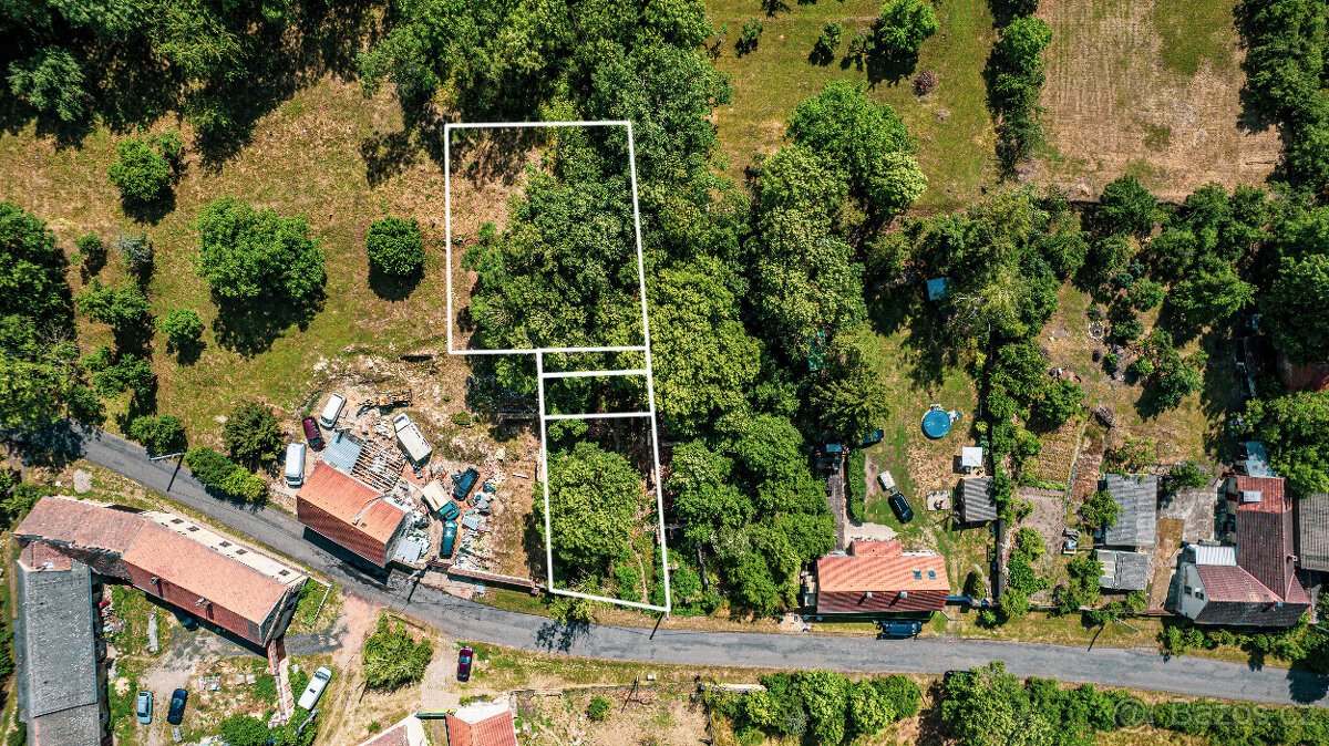 Prodej stavebního pozemku 2 875m2 v obci Tatinná okres Louny