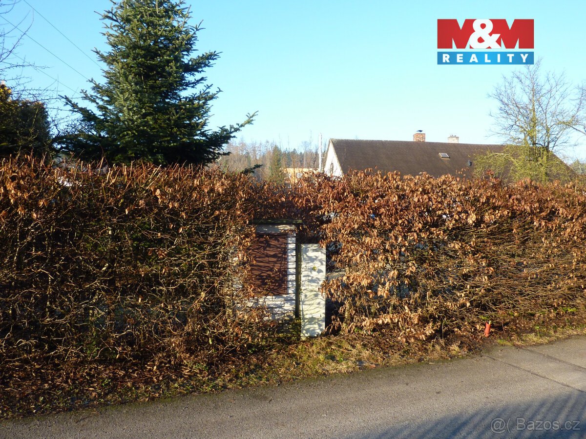 Prodej pozemku k bydlení, 976 m², Velké Poříčí, Hronov