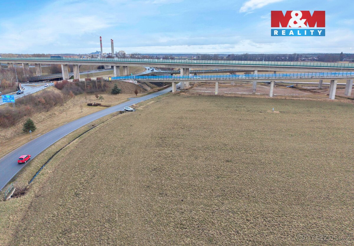 Prodej komerčního pozemku, Opatovice nad Labem, 8413 m²