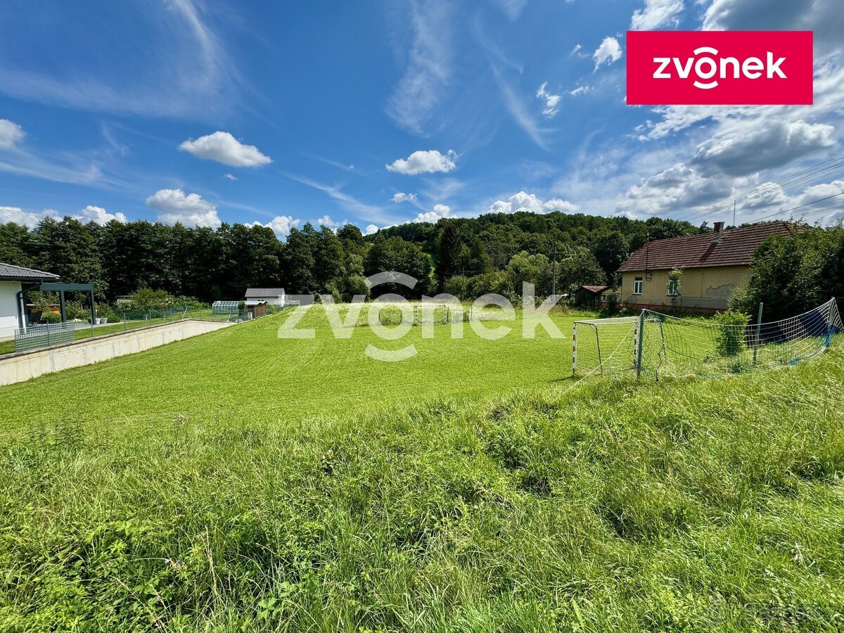 Prodej stavebního pozemku 3688 m², Želechovice nad Dřevnicí