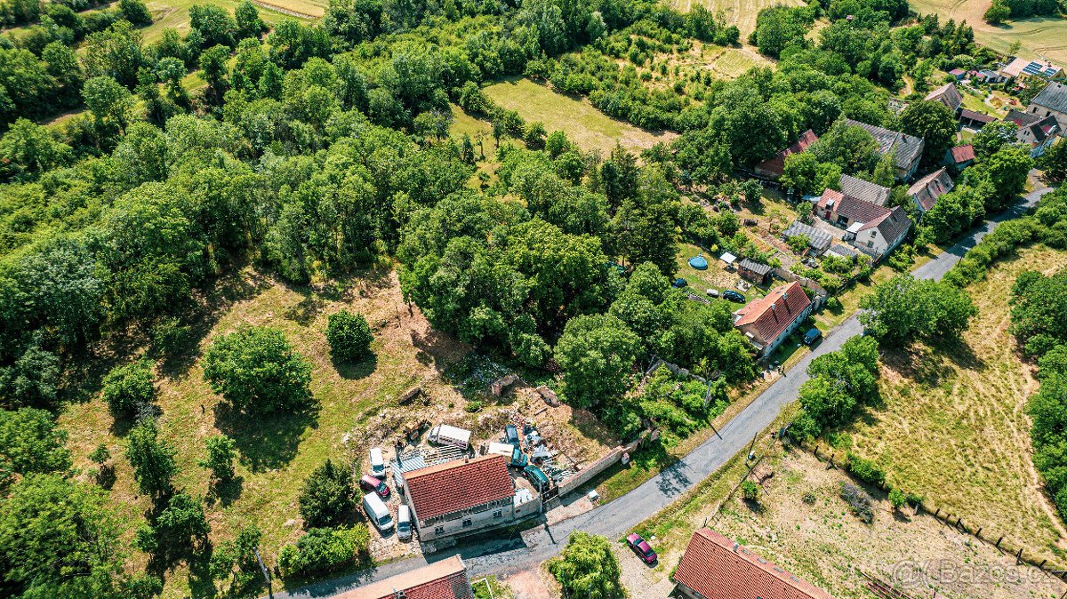 Prodej stavebního pozemku 2 875m2 v obci Tatinná okres Louny