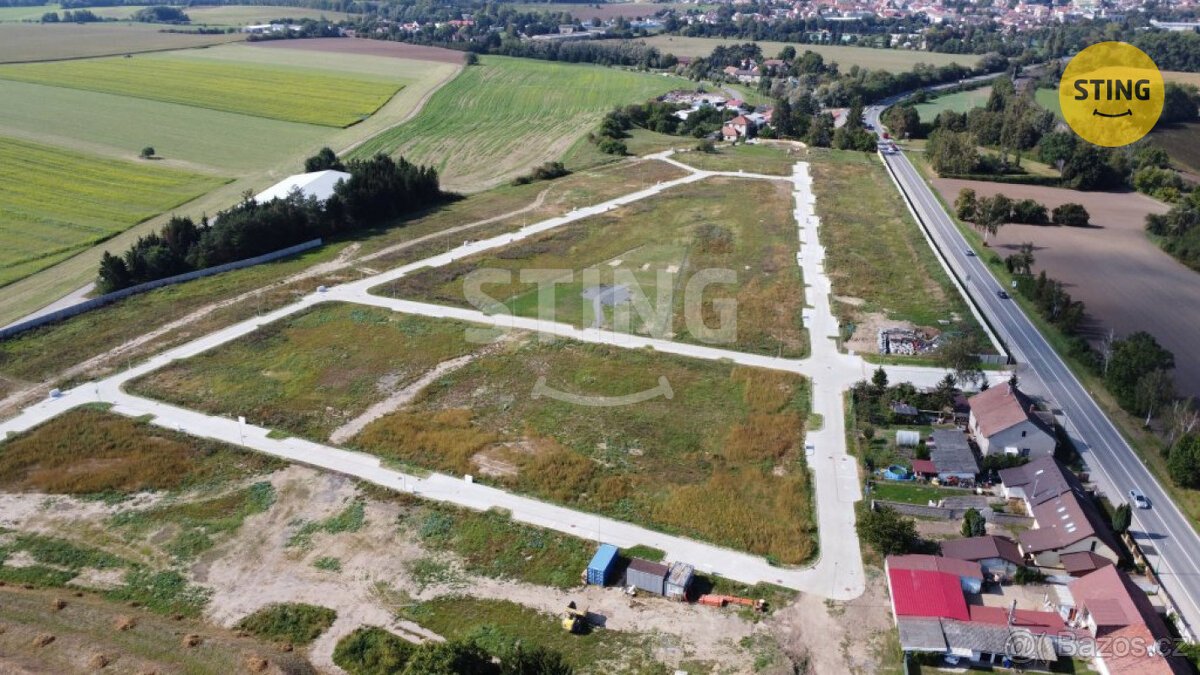 Prodej stavebního pozemku 826 m2, 132932