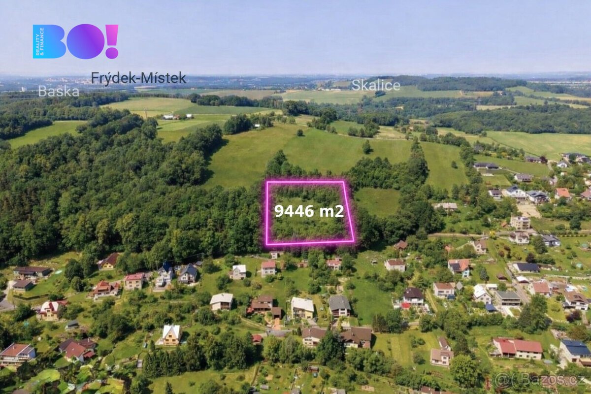Unikátní stavební pozemek 9446 m² s projektem rodinného sídl