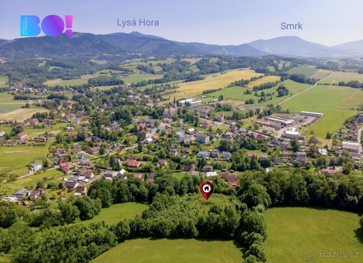 Unikátní stavební pozemek 9446 m² s projektem rodinného sídl
