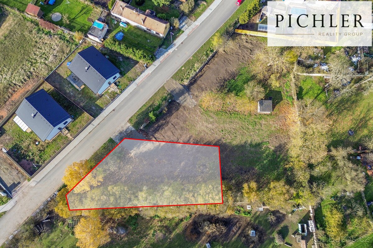 Prodej stavebního pozemku 696 m²