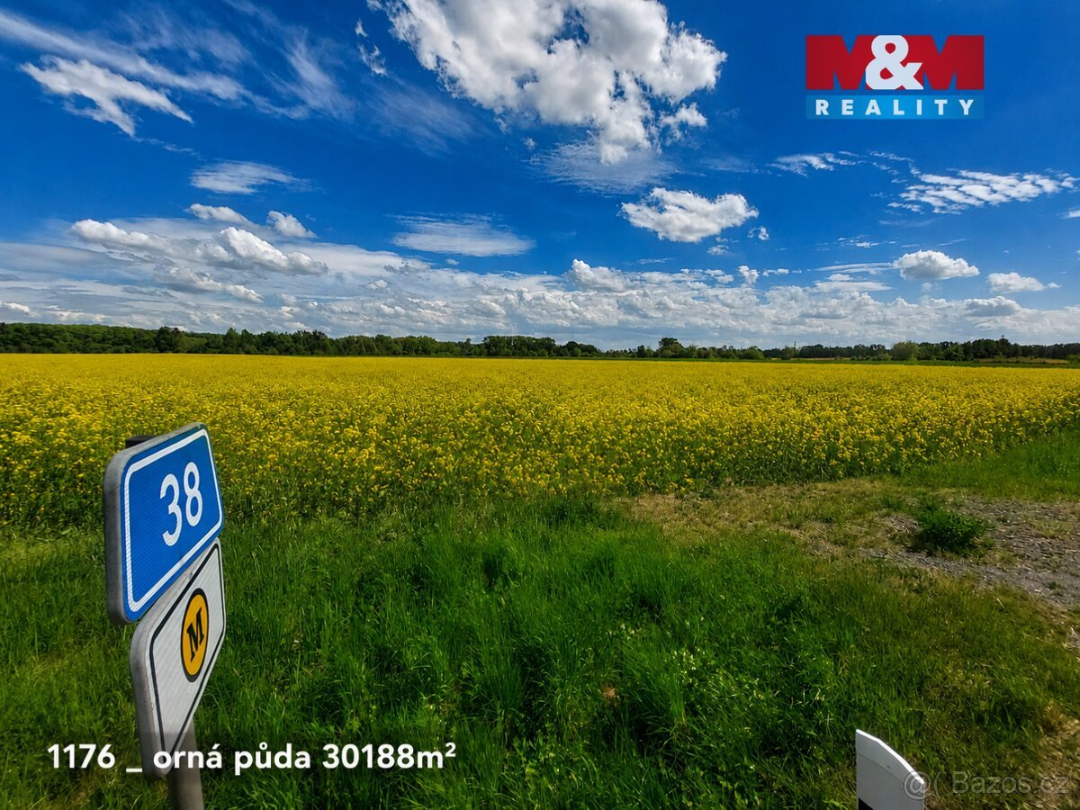 Prodej pozemků 151762 m², Pňov-Předhradí