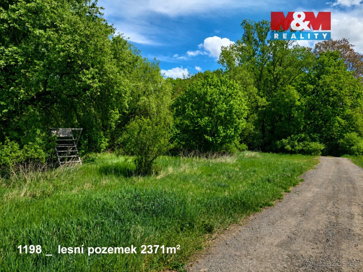 Prodej pozemků 151762 m², Pňov-Předhradí