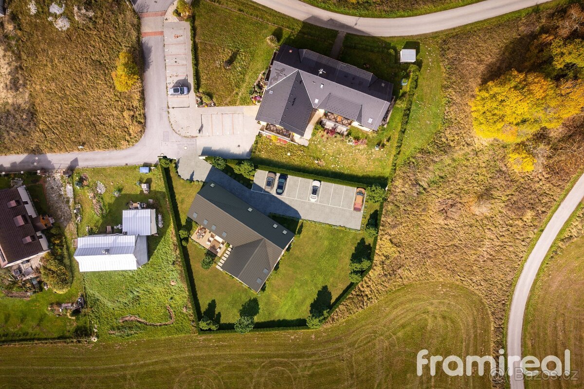 Prodej pozemku se stavebním povolením, 1 696 m² - Frymburk -