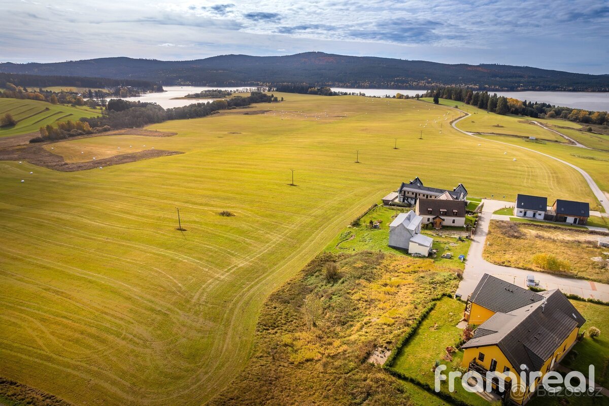 Prodej pozemku se stavebním povolením, 1 696 m² - Frymburk -