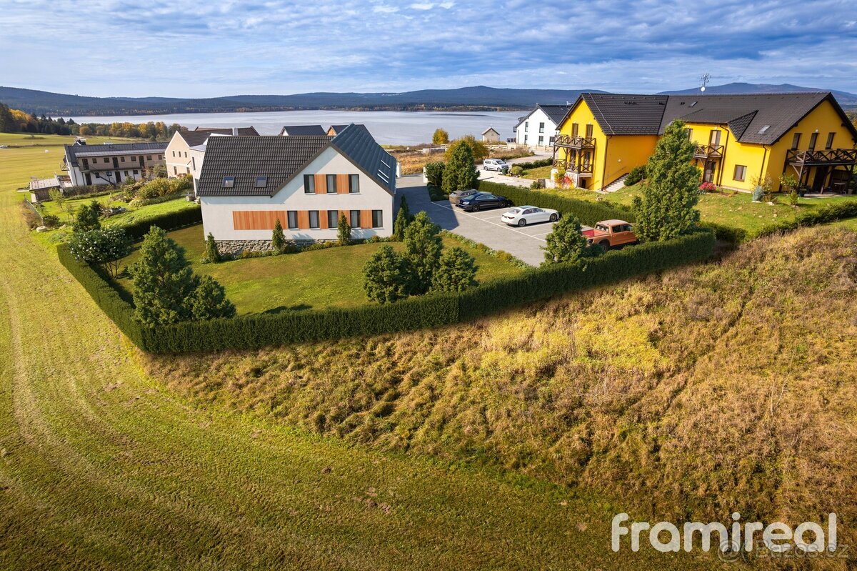 Prodej pozemku se stavebním povolením, 1 696 m² - Frymburk -
