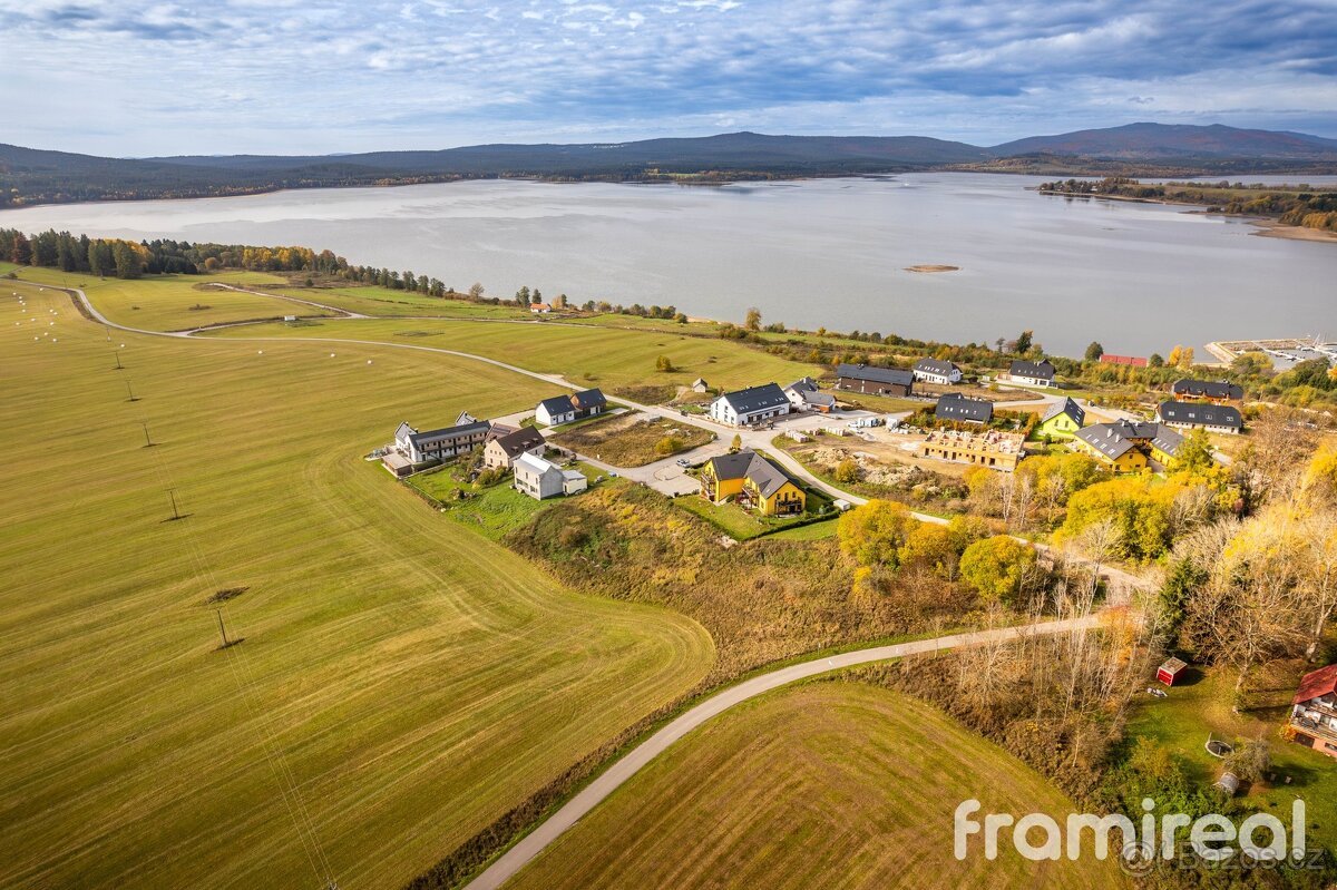 Prodej pozemku se stavebním povolením, 1 696 m² - Frymburk -