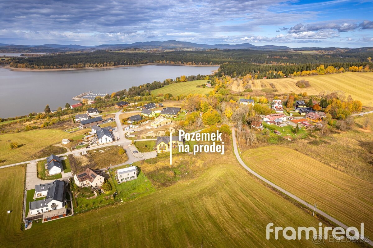 Prodej pozemku se stavebním povolením, 1 696 m² - Frymburk -
