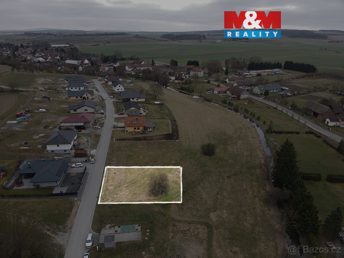 Prodej pozemku k bydlení v Semechnicích