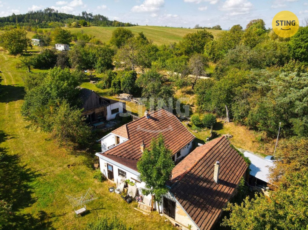 Prodej stavebního pozemku v Drválovicích, 133573