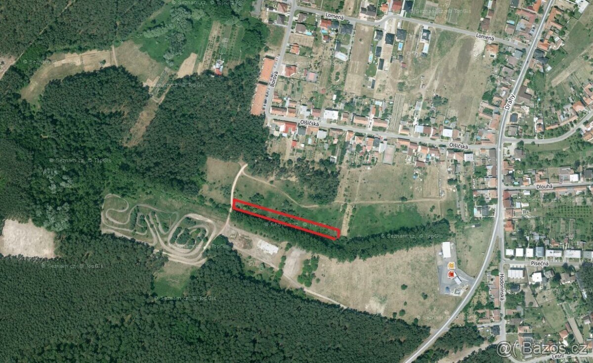 Vracov,Olšíčka,pozemek 16a,garáže,vybavenost,atd.