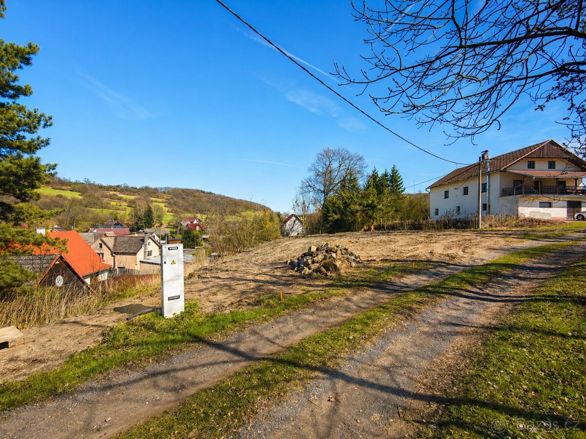 Stavební pozemek s výhledem - Velká Bukovina