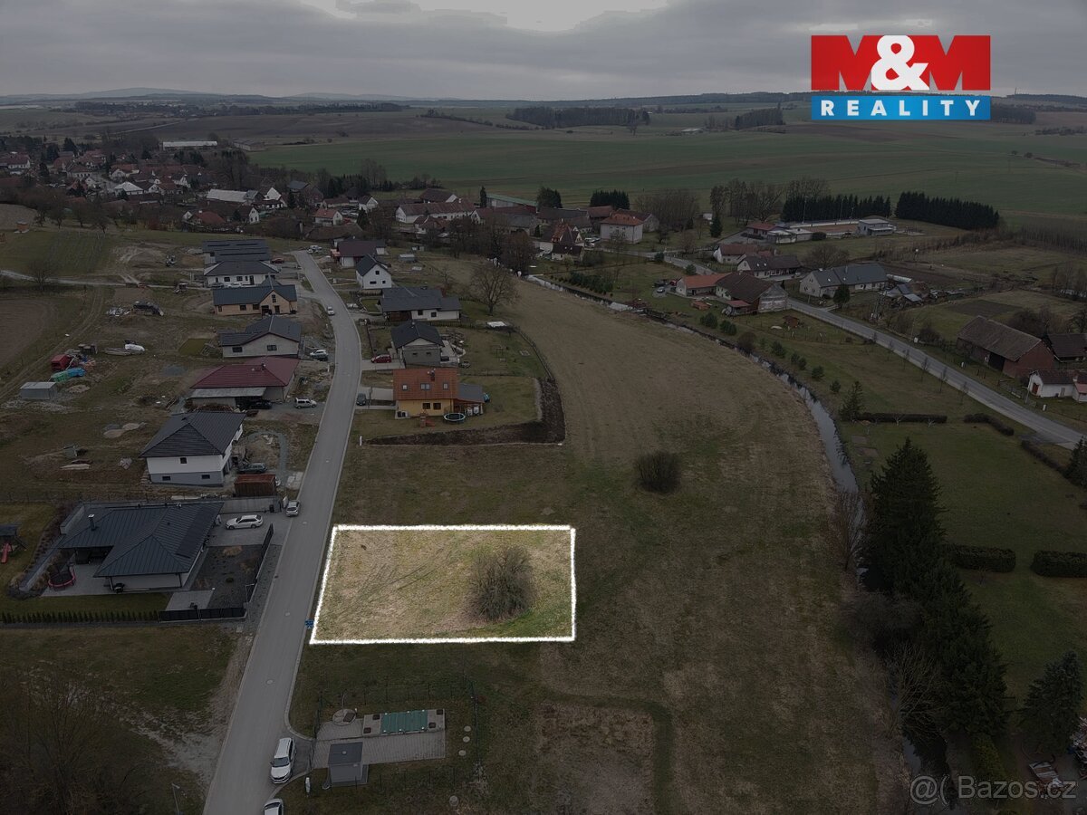Prodej pozemku k bydlení v Semechnicích