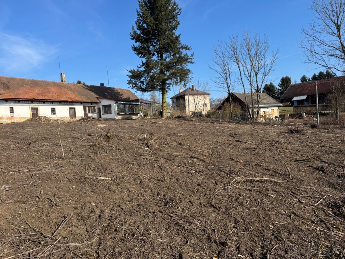 Prodej 5 stavebních pozemků - 5266m2