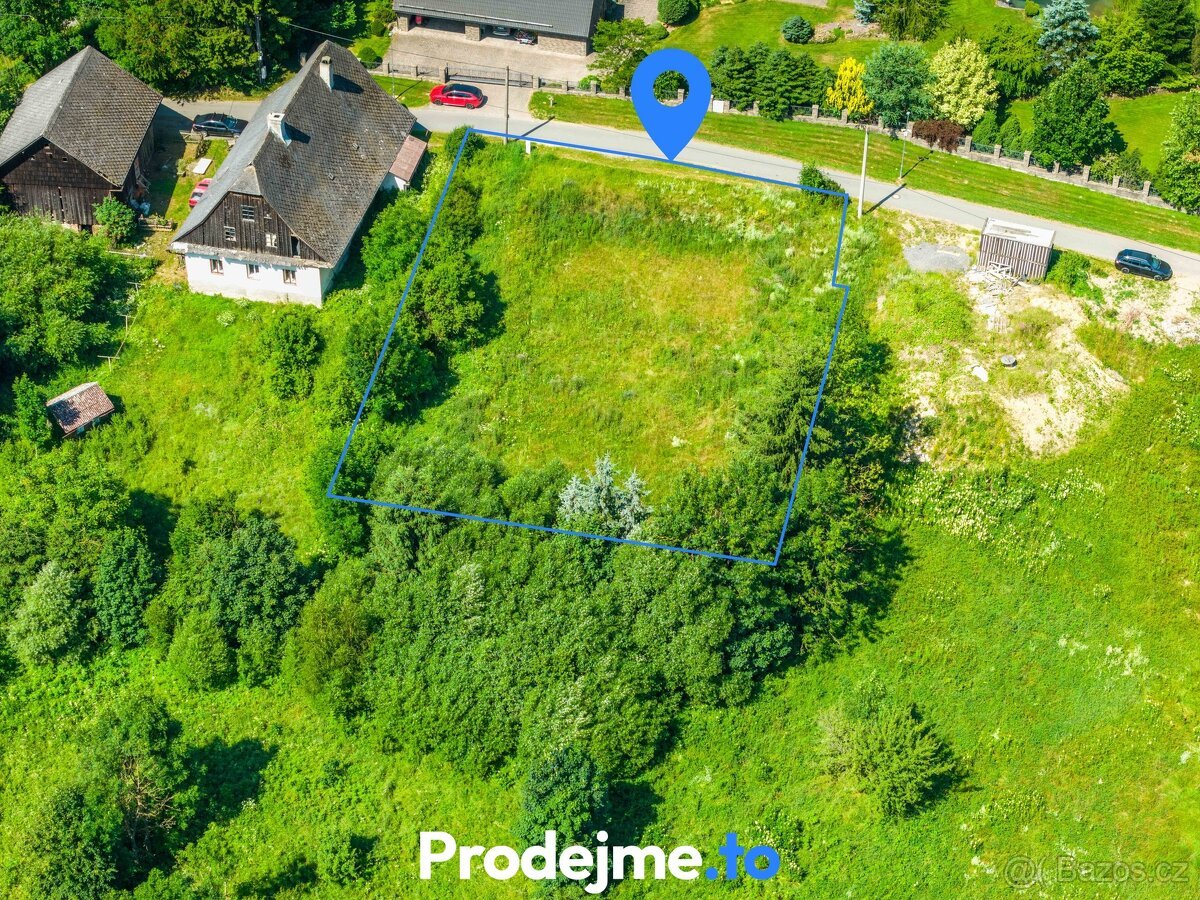 Prodej pozemku se stavebním povolením a projektem, 1 427 m2 