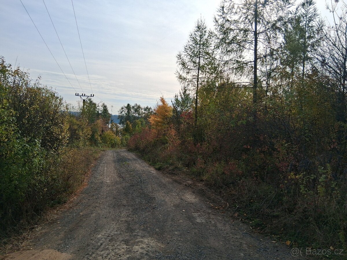 Prodej  pozemku cca 1000 m2, brněnská přehrada