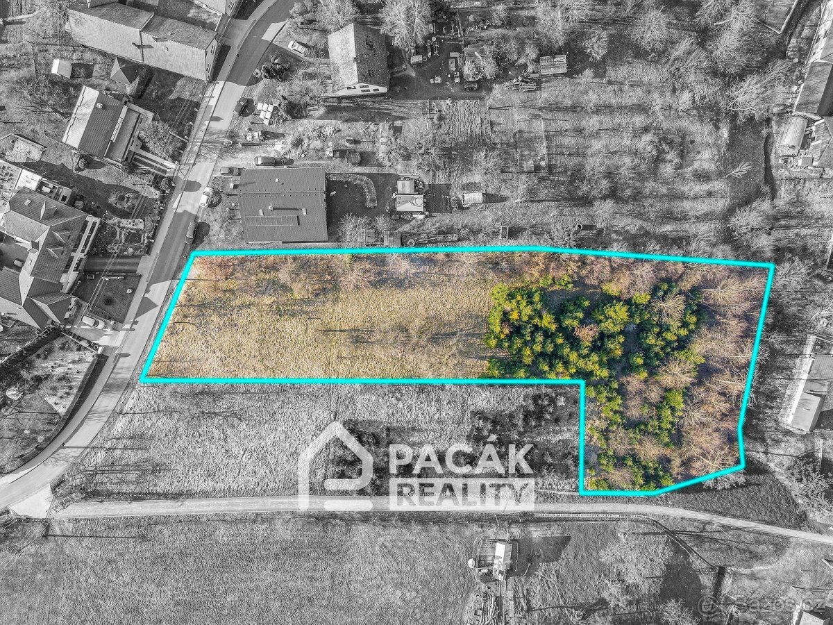 Výjimečný stavební pozemek 4 220 m² – klid, prostor a invest