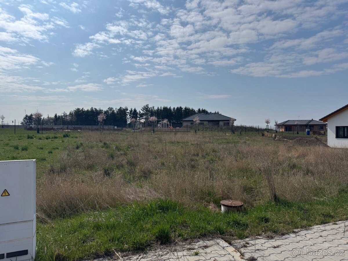 Prodej stavebního pozemku- Chlumec nad Cidlinou