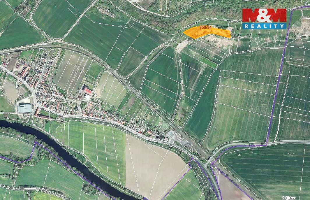 Prodej pole, 6300 m², Staňkovice-Tvršice