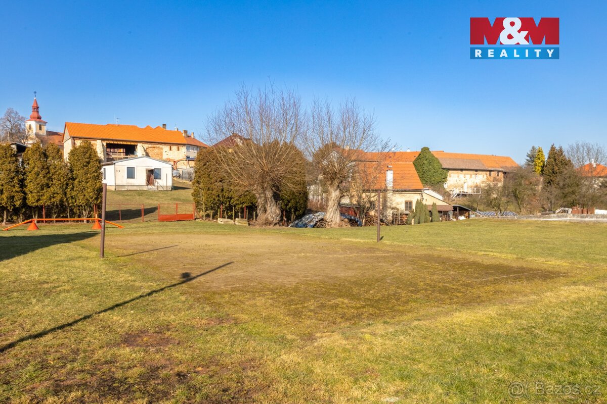 Prodej pozemku k bydlení, 2250 m², Pochvalov