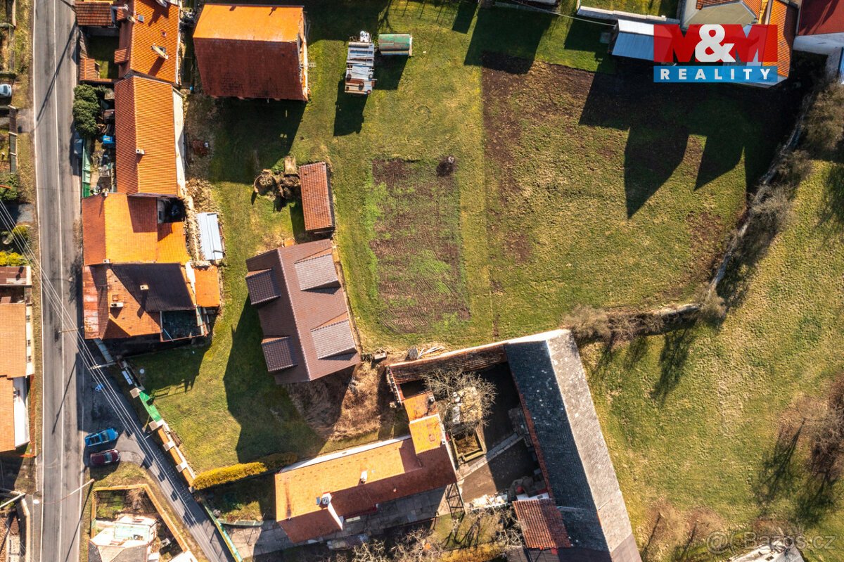Prodej pozemku k bydlení, 2250 m², Pochvalov