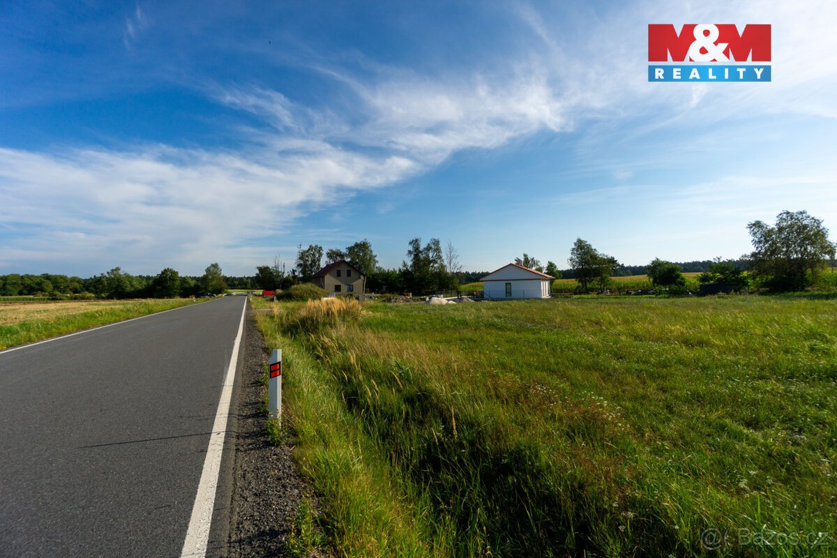 Prodej pozemku k bydlení ve Vysokém Chvojně, 1032 m²