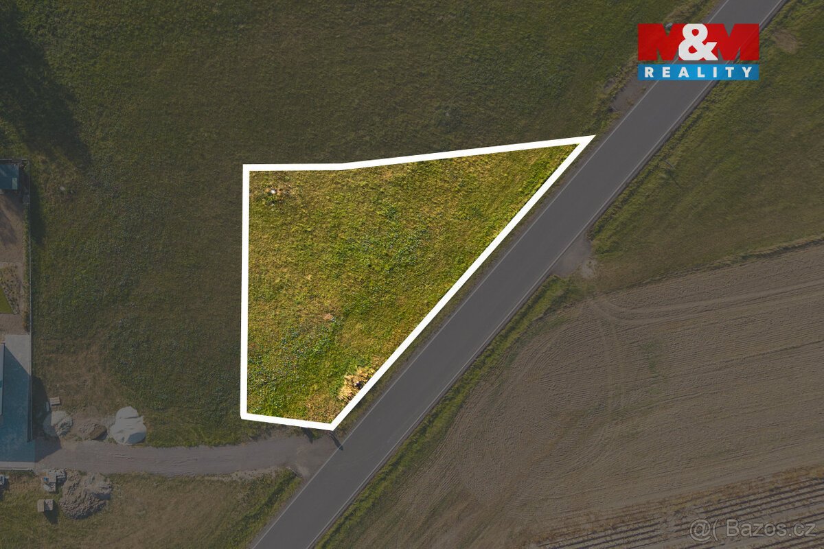 Prodej pozemku k bydlení ve Vysokém Chvojně, 1032 m²