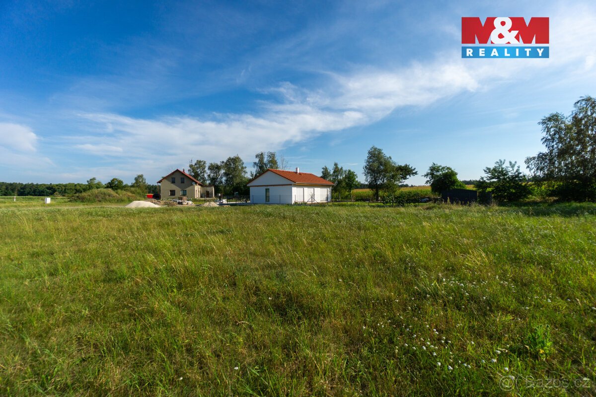 Prodej pozemku k bydlení ve Vysokém Chvojně, 1032 m²