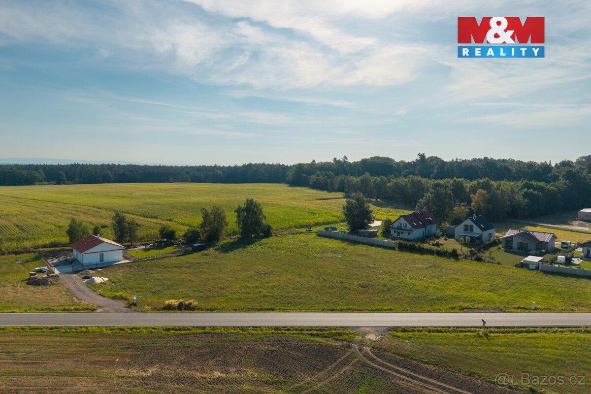 Prodej pozemku k bydlení ve Vysokém Chvojně, 1032 m²