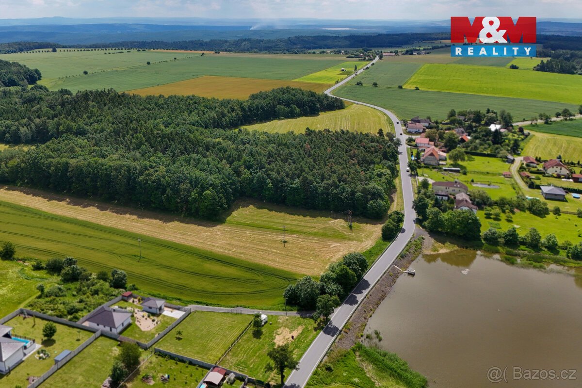 Prodej pozemku k bydlení se st. povolením, 1009 m², Dražeň