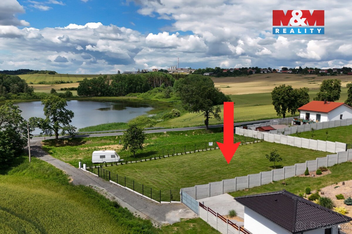 Prodej pozemku k bydlení se st. povolením, 1009 m², Dražeň