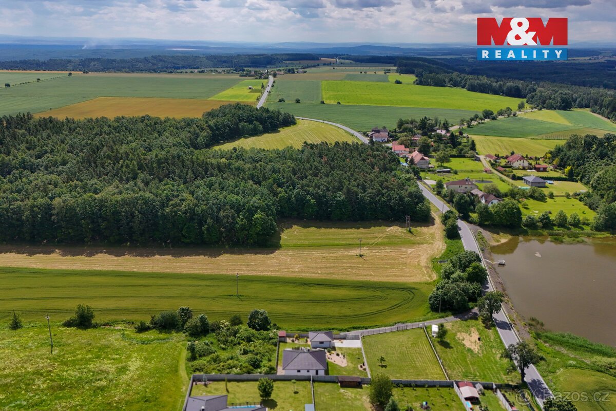 Prodej pozemku k bydlení se st. povolením, 1009 m², Dražeň
