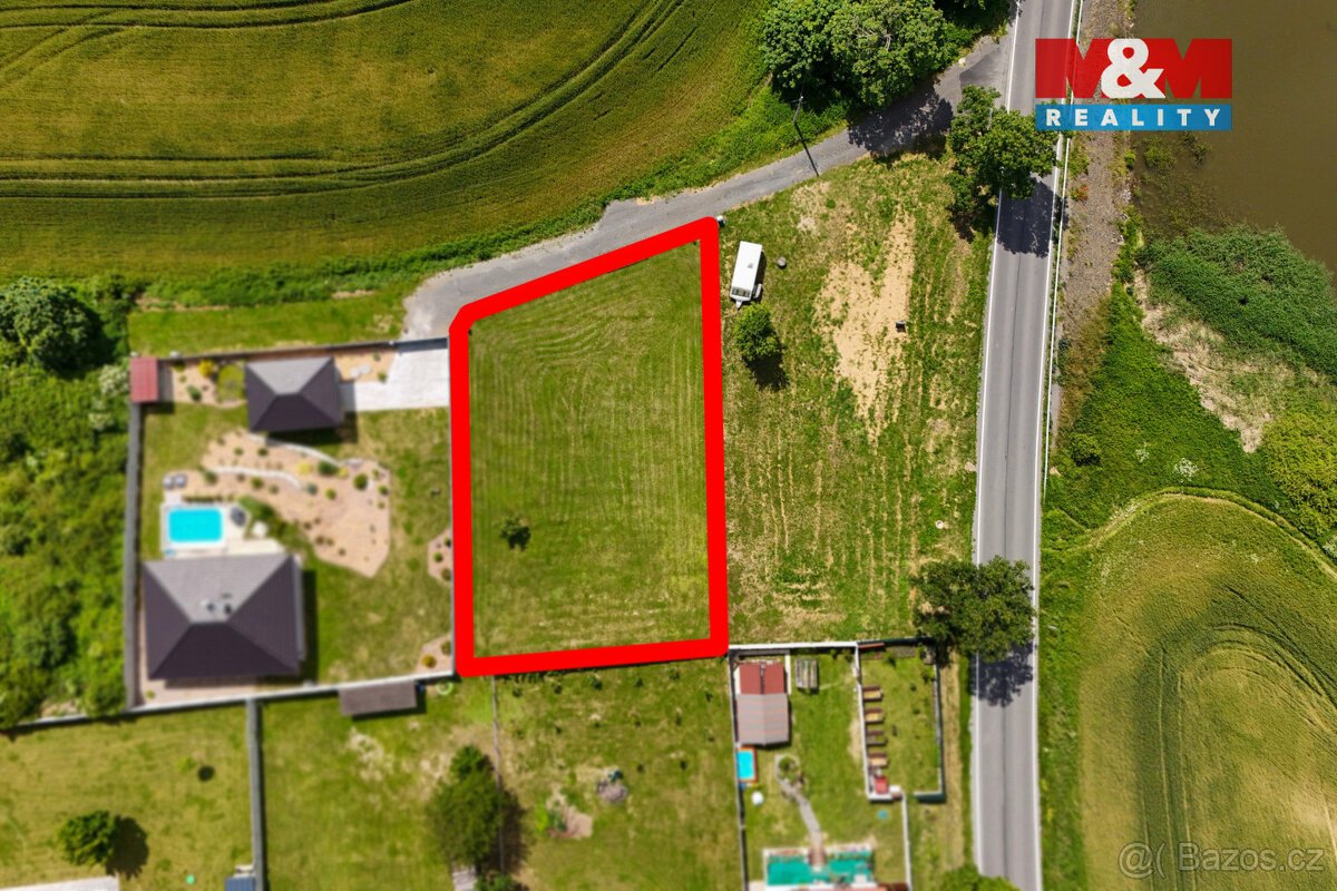 Prodej pozemku k bydlení se st. povolením, 1009 m², Dražeň