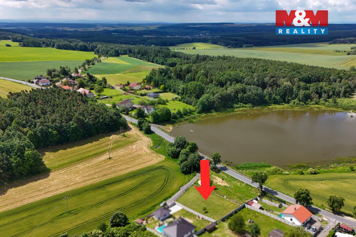 Prodej pozemku k bydlení se st. povolením, 1009 m², Dražeň