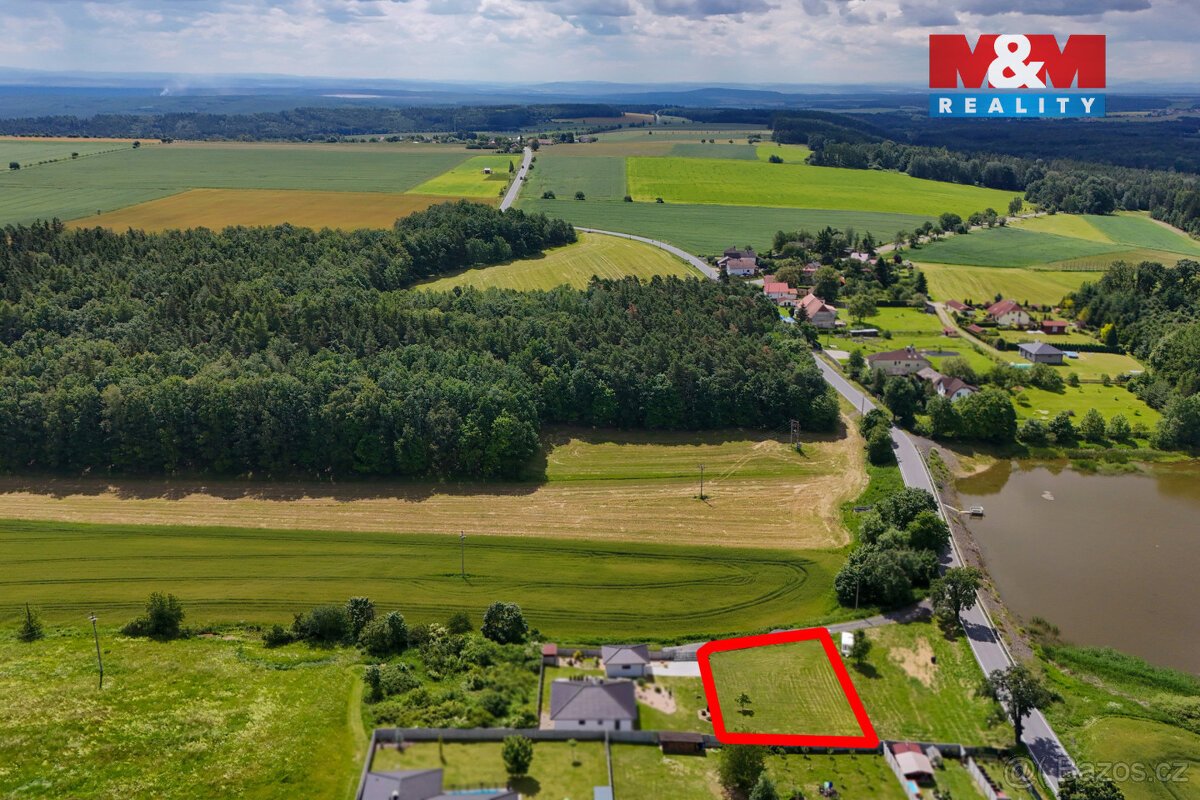Prodej pozemku k bydlení se st. povolením, 1009 m², Dražeň