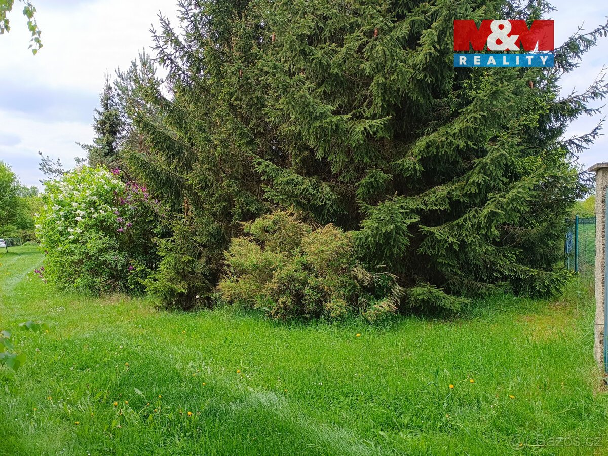Prodej pozemku k bydlení, 653 m², Senožaty