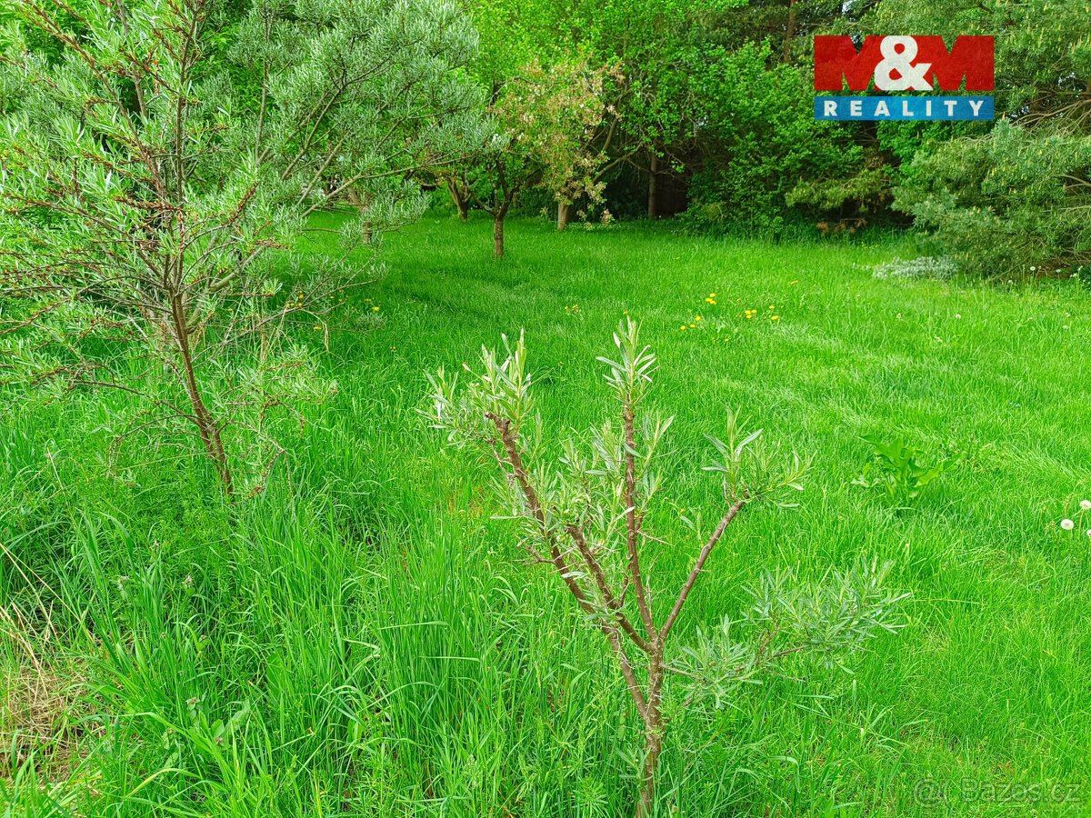 Prodej pozemku k bydlení, 653 m², Senožaty