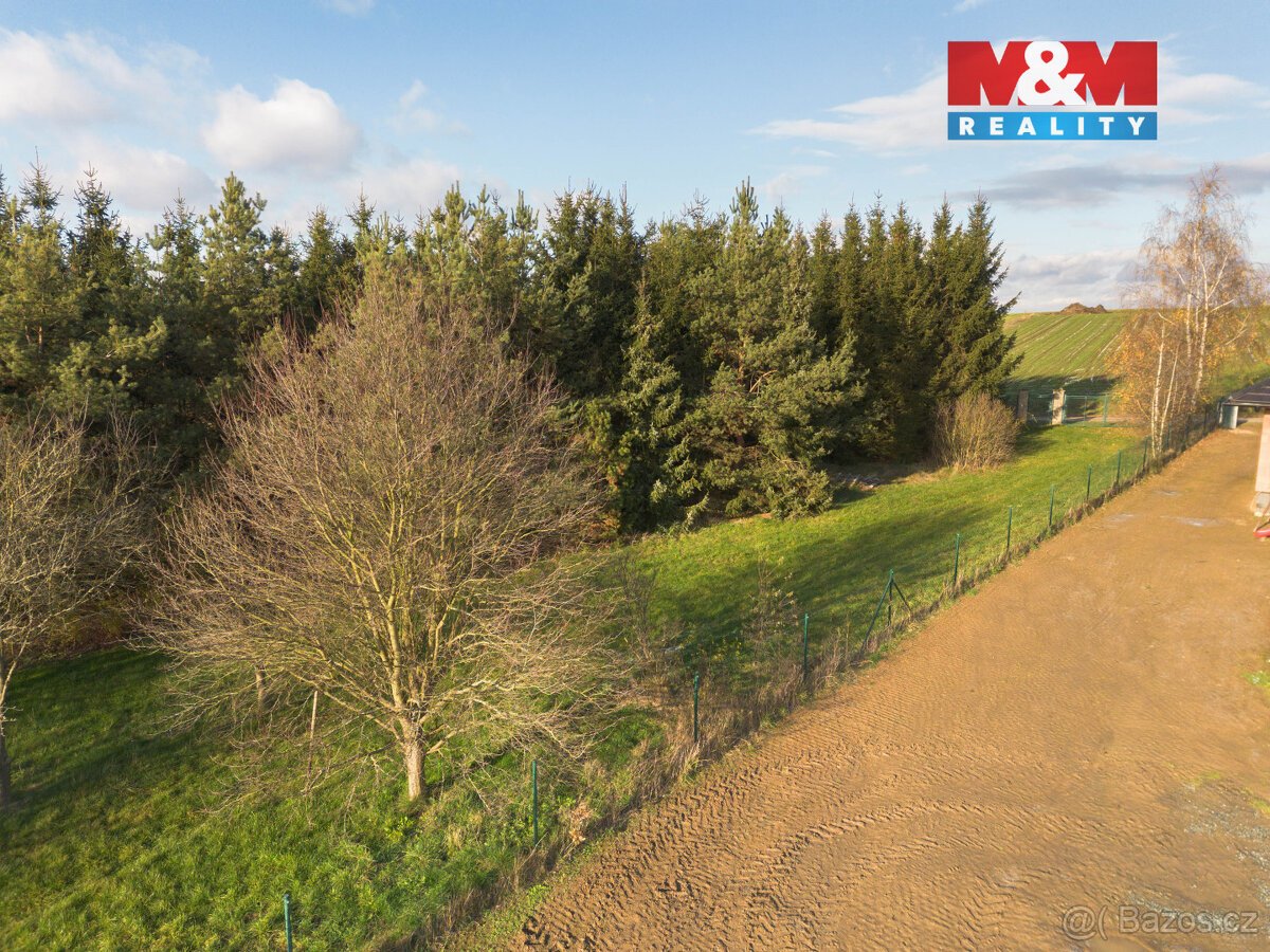 Prodej pozemku k bydlení, 653 m², Senožaty