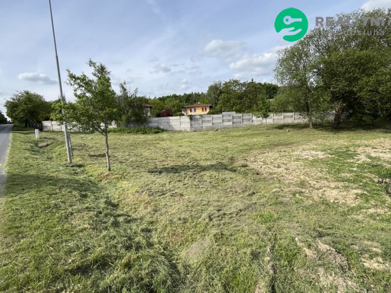 Stavební pozemek v obci Třemblat 1322 m2