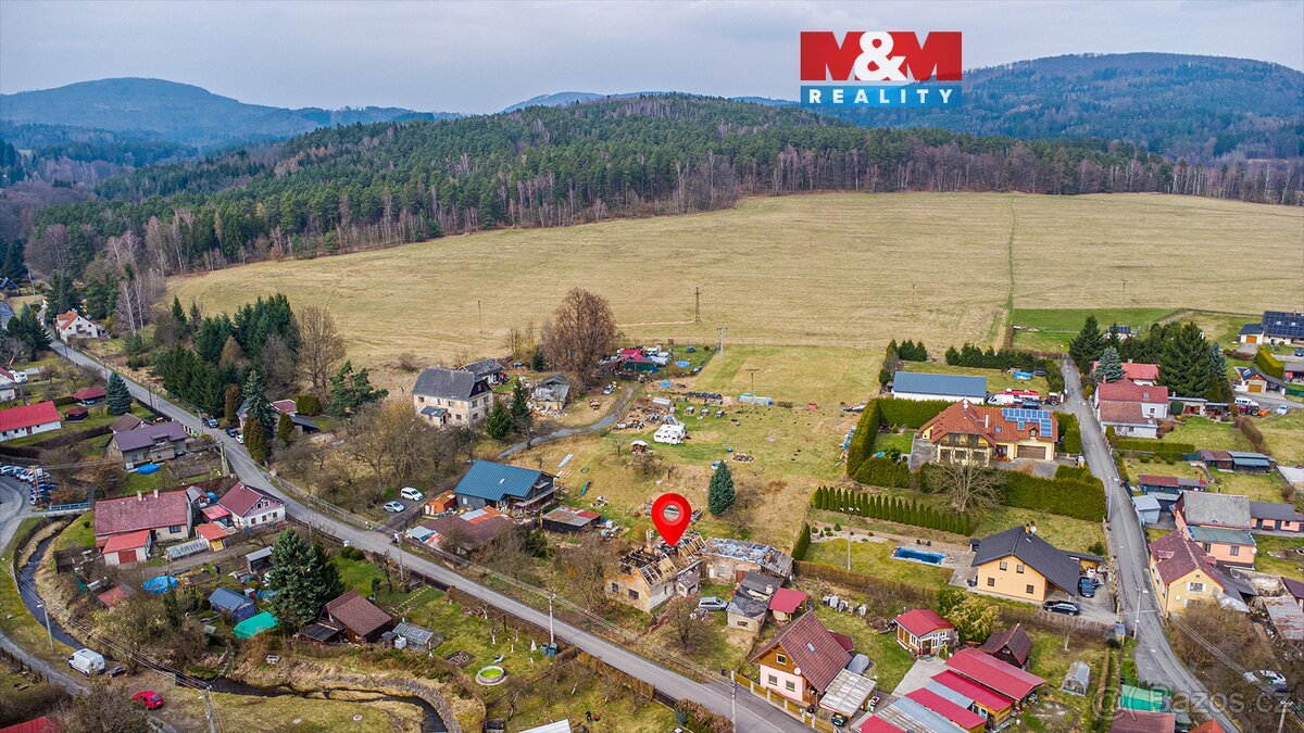 Prodej pozemku 1 225 m² k bydlení ve Cvikově, ul. Smetanova