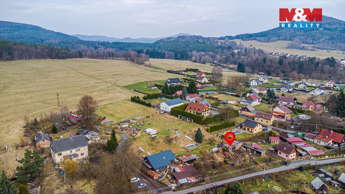 Prodej pozemku 1 225 m² k bydlení ve Cvikově, ul. Smetanova