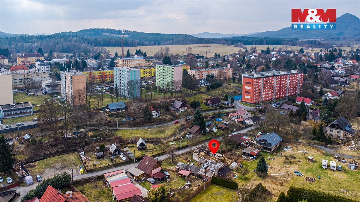 Prodej pozemku 1 225 m² k bydlení ve Cvikově, ul. Smetanova