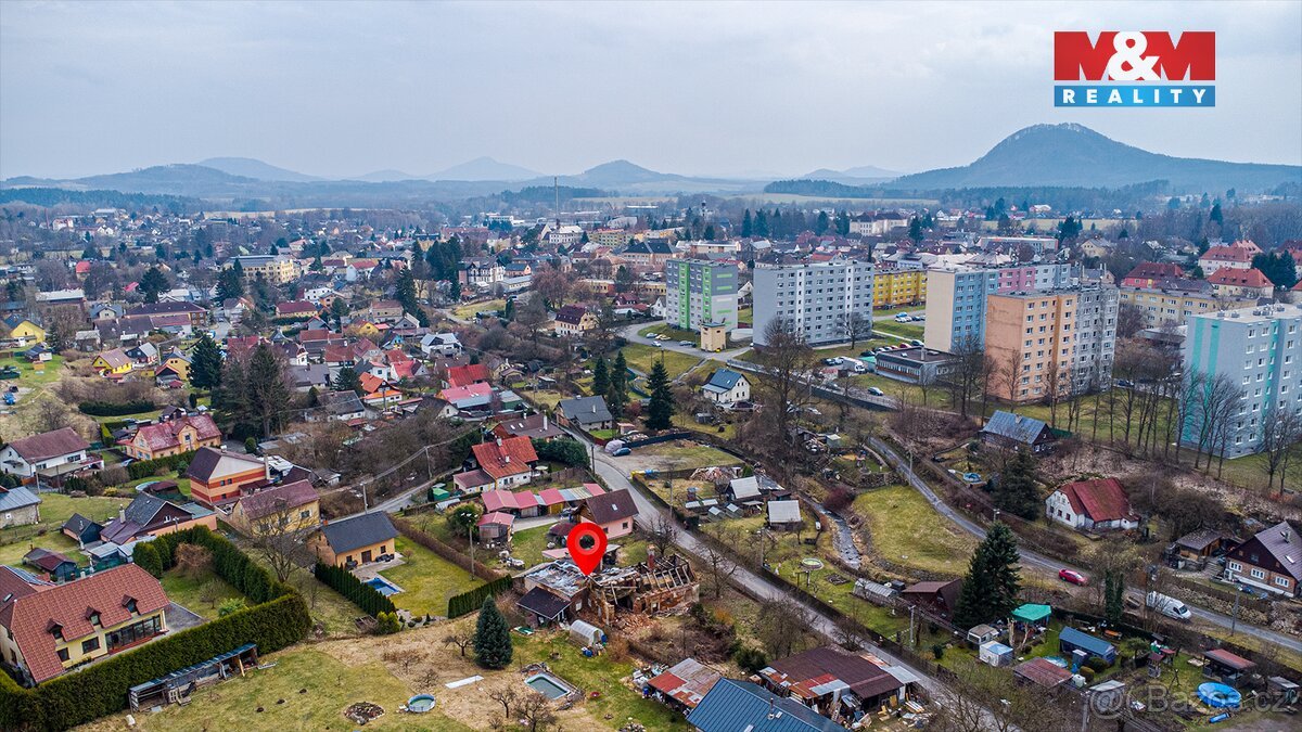 Prodej pozemku 1 225 m² k bydlení ve Cvikově, ul. Smetanova