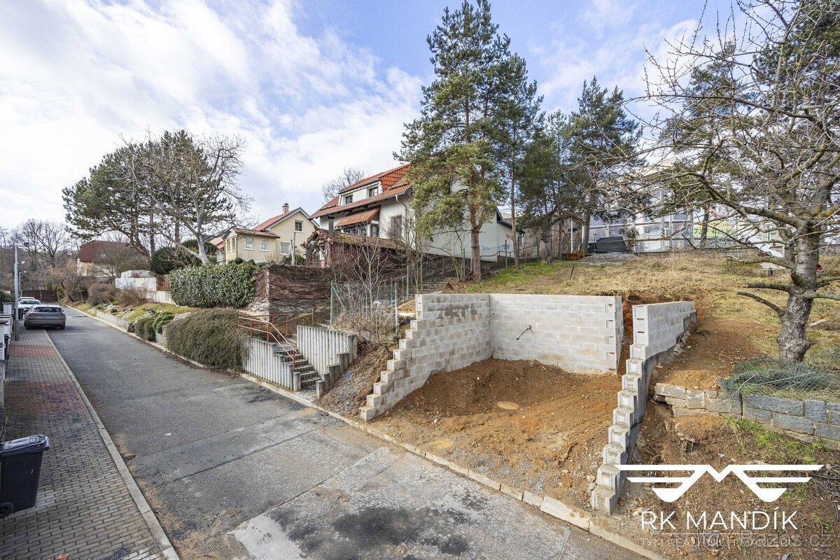 Prodej stavebního pozemku 196 m², Praha, ev.č. 742-1